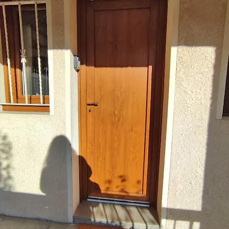 Διαμέρισμα L'escampette, Duplex T3, Centre Luchon, Wifi, Casier A Skis, 4 Personnes