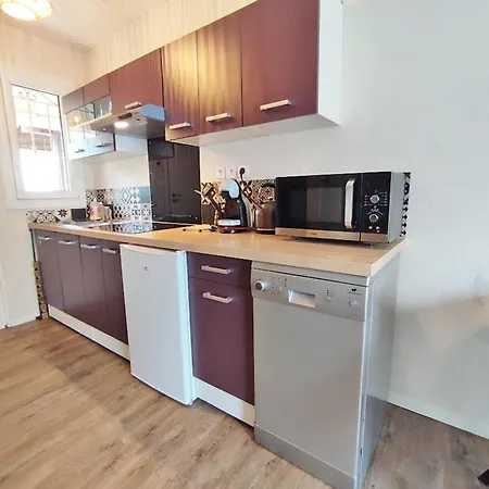 L'escampette, Duplex T3, Centre Luchon, Wifi, Casier A Skis, 4 Personnes Apartment Bagneres-de-Luchon